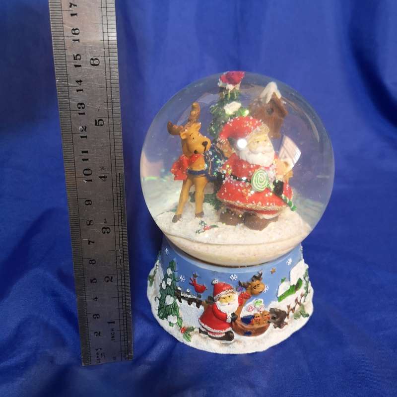 Xmas Large Musical Wind Up Snow Globe