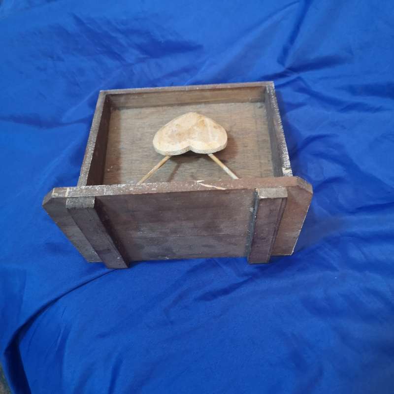 Wood Decorative serviette Holder. Ideal for a Coffee shop or patio