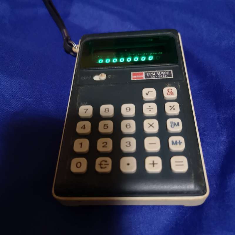 Vintage Sharp Model EL-8114 ELSI MATE Calculator . Early LED Calculator. Vacuum fluorescent display