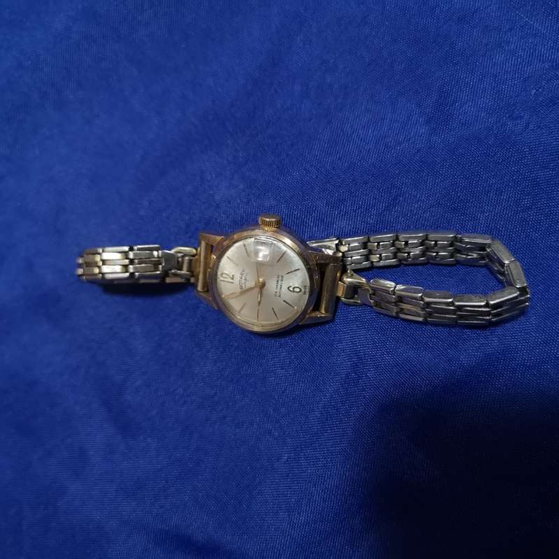 Ladies Vintage Rotary Watch for Women. 17R Incabloc Automatic. Date window. Working condition