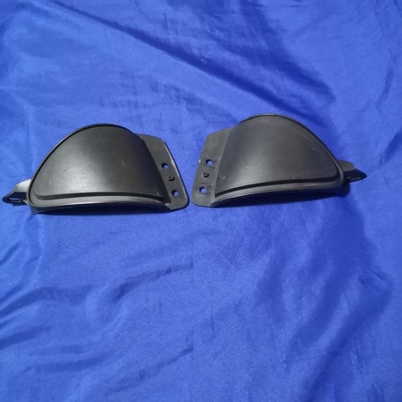 BMW E90 E91 Right & Left Fog Lamp Recess Cover 51117058464 ORIGINAL. PREFACELIFT Bumper only.