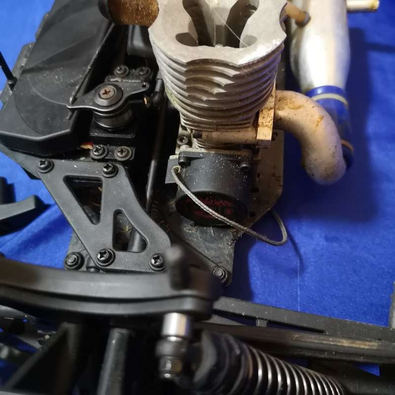 Thunder Tiger Tomahawk ST 1/10 Scale 4WD Nitro Truggy. Project or Spares. Fuel engined