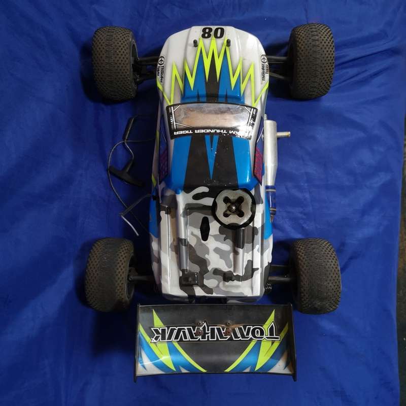 Thunder Tiger Tomahawk ST 1/10 Scale 4WD Nitro Truggy. Project or Spares.