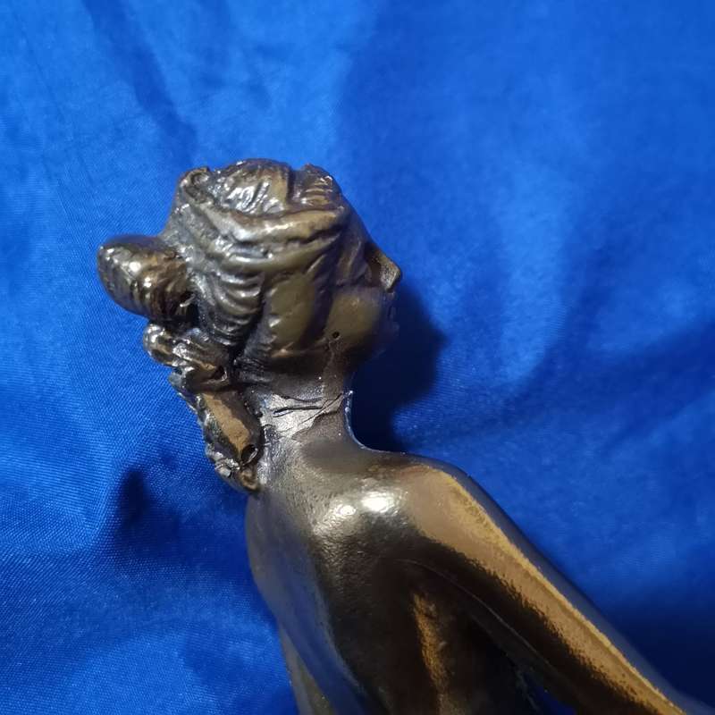 Vintage Venus of the Bath Sculpture, Gold or Copper Gilt. Please see images
