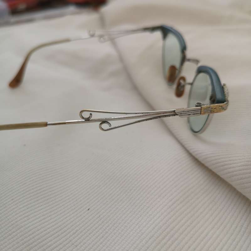 Bausch & Lomb- Vintage Cat Eye Glasses 1/10 12k GF. White Gold filled Eyewear Blue 1950s RARE