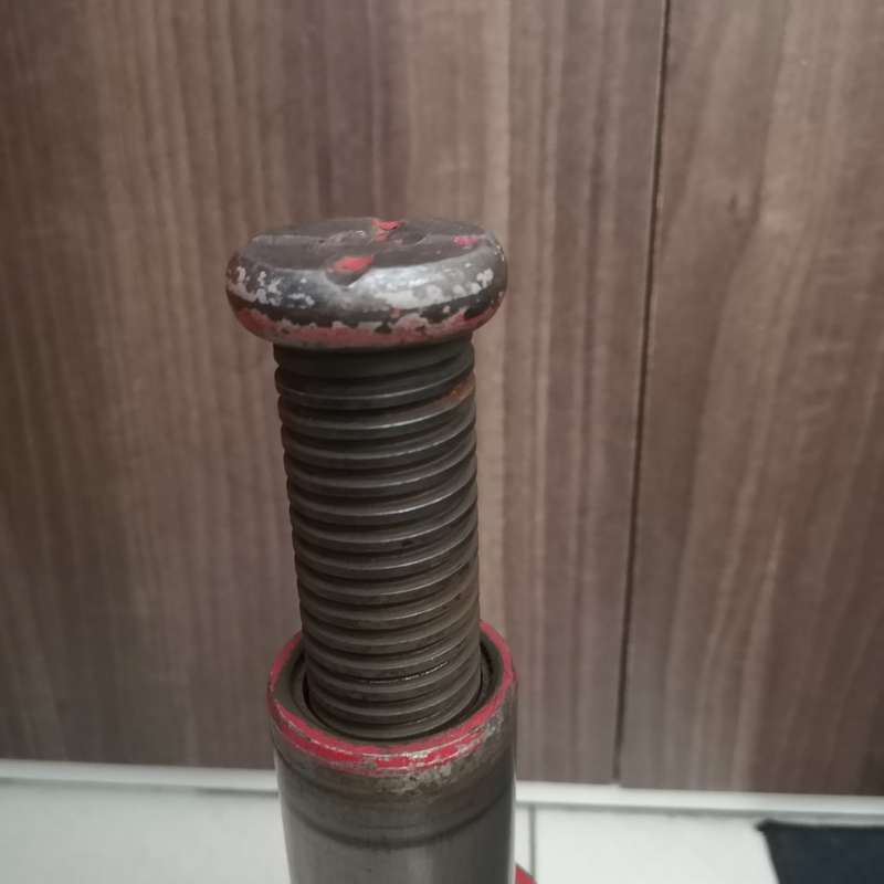 20t Hydraulic Jack. Heavy Duty VOLVO  H290- 145