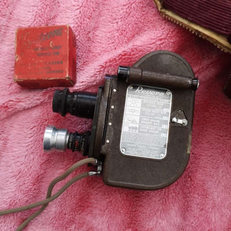 1940s Revere Eight, Model 99 double turret Movie camera