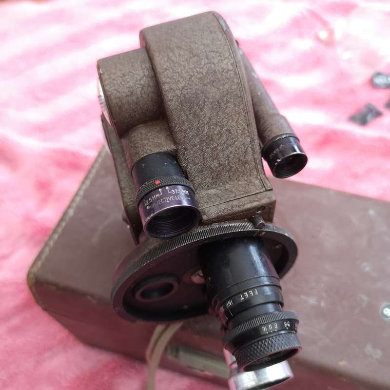 1940s Revere Eight, Model 99 double turret Movie camera