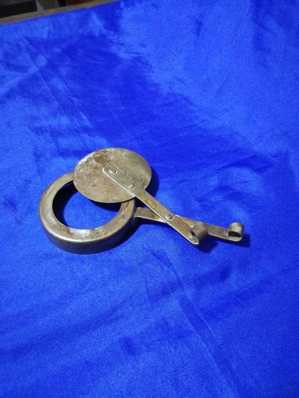 Brass lid for Sealing Wax Warmer pot. Vintage (Please note brass lid not the pot for sale)