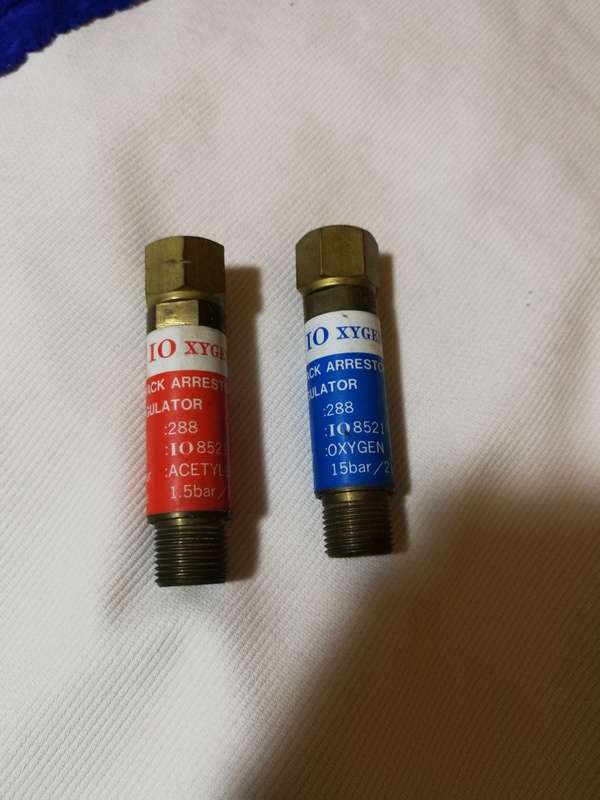 MORRIS FLASHBACK ARRESTOR for Regulator. Oxygen and Fuel (Acetylene). Sold as a set. Unused