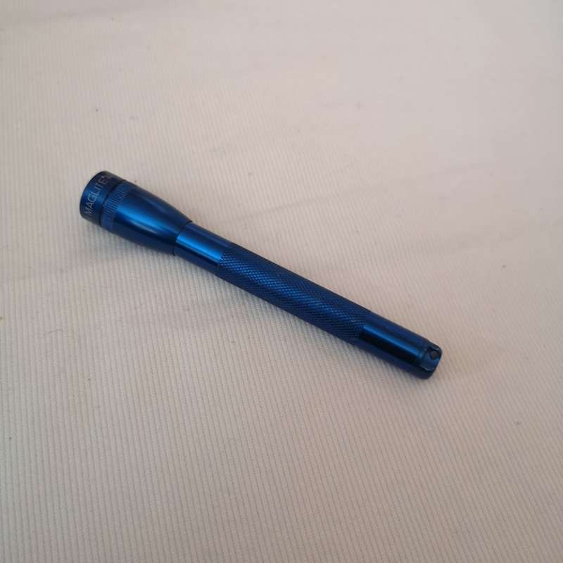 Original Mini Maglite 2AAA Flashlight (Incandescent)
