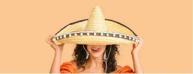 Sombrero Traditional design- large around 21`` or 52cm diameter. Was used as a prop on a photoshoot.