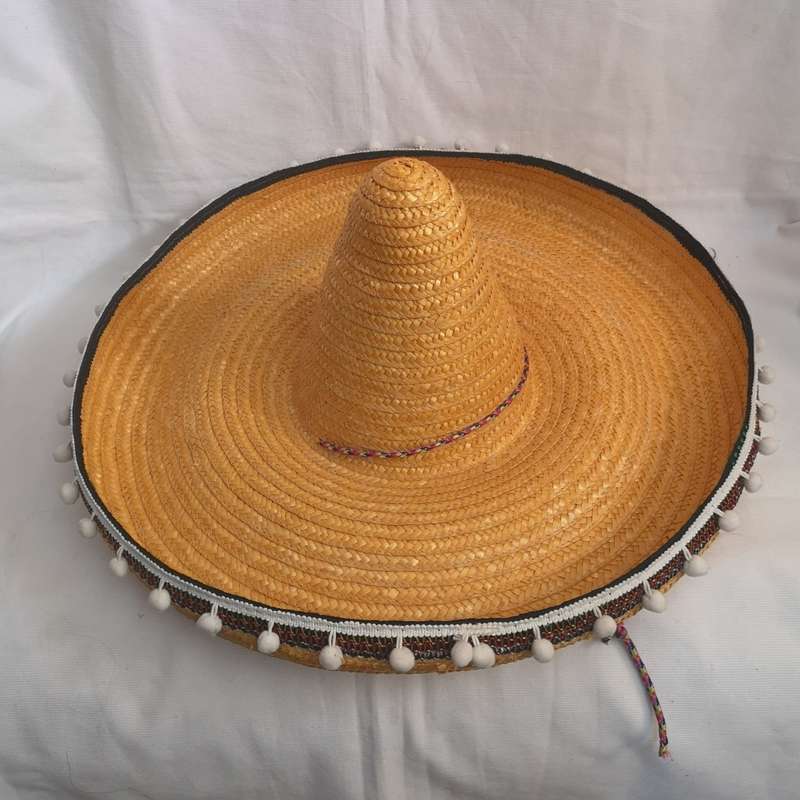 Sombrero Traditional design- large around 21`` or 52cm diameter. Was used as a prop on a photoshoot.