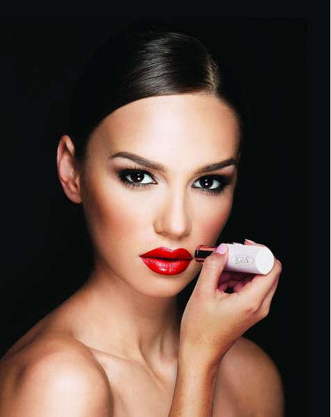 Portable Hair Removal Machine for Women with lighted non vibrating fine razor.