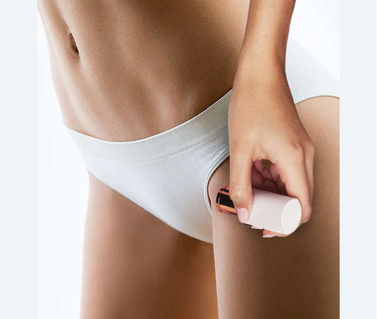 Portable Hair Removal Machine for Women with lighted non vibrating fine razor.