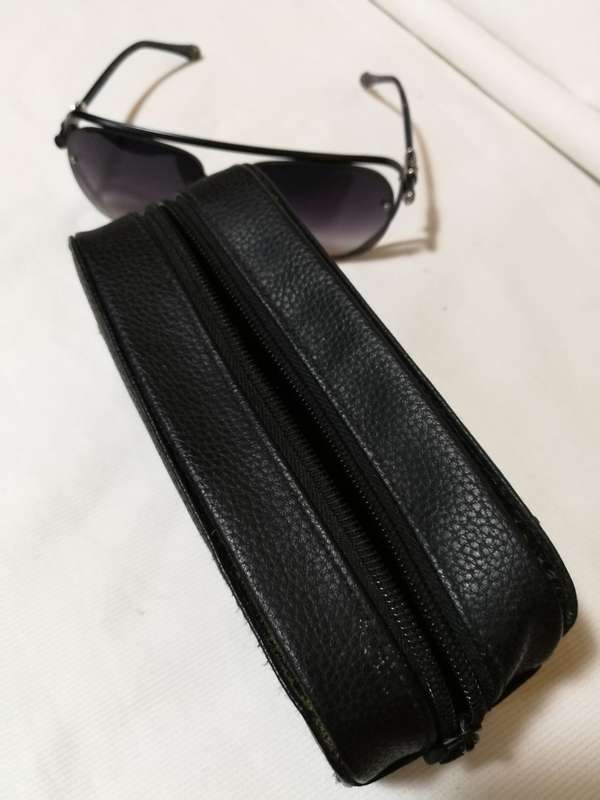 `CHROME HEARTS` Designer Celebrity Sunglasses. Beautiful metal detail with orig case. Read details
