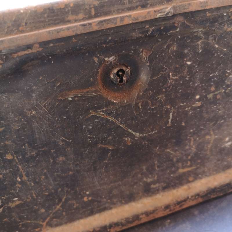 Vintage Military metal ammo box lockable with key. Medium size