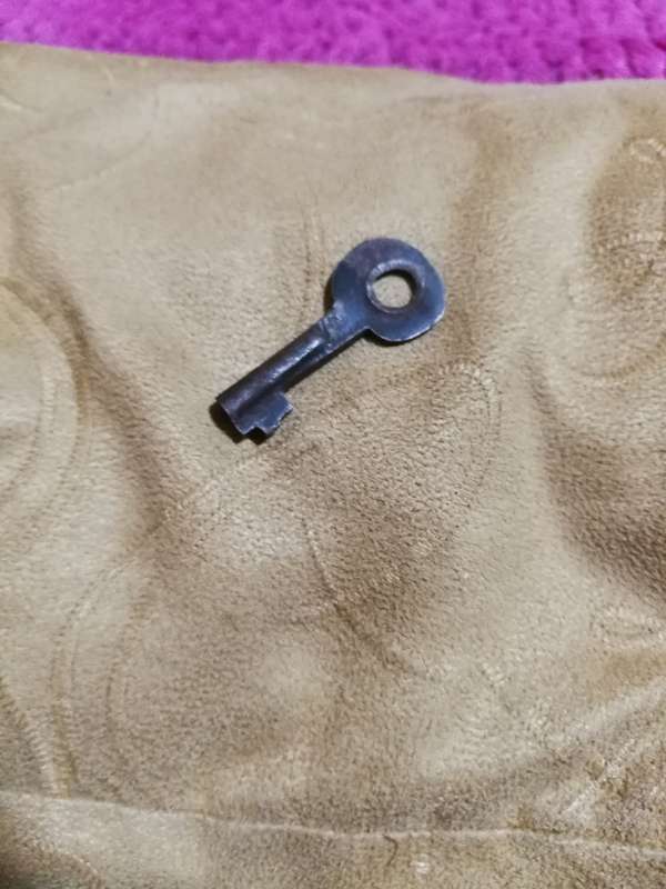 Vintage Military metal ammo box lockable with key. Medium size