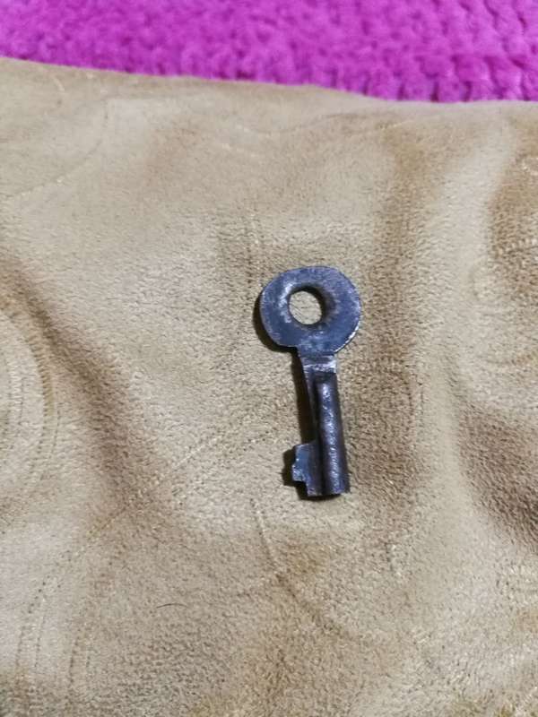 Vintage Military metal ammo box lockable with key. Medium size