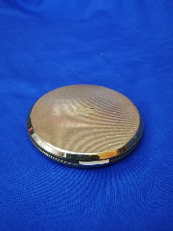 Stratton London compact powder box. 1950s