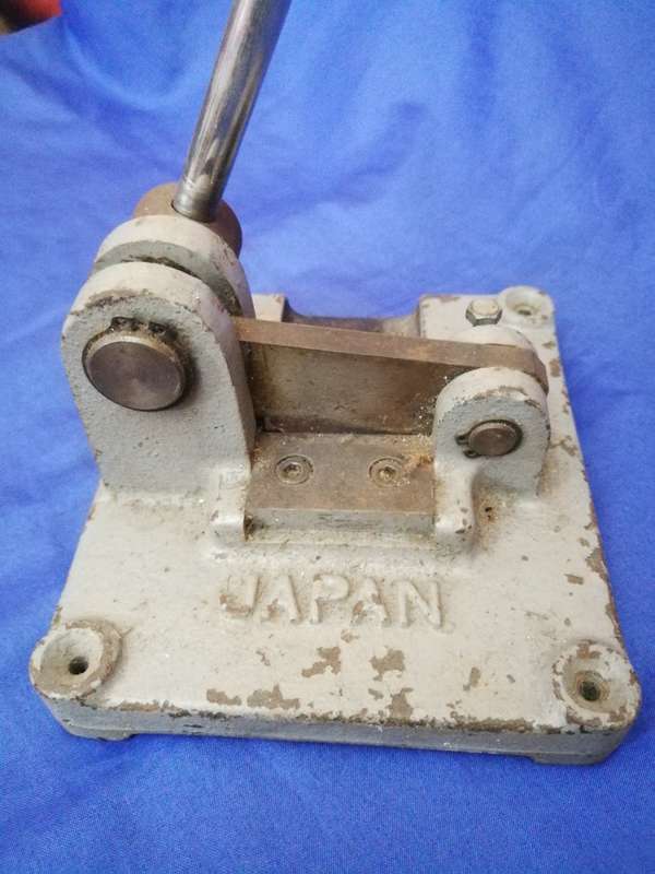 Mini cutter with lever arm. Made in Japan