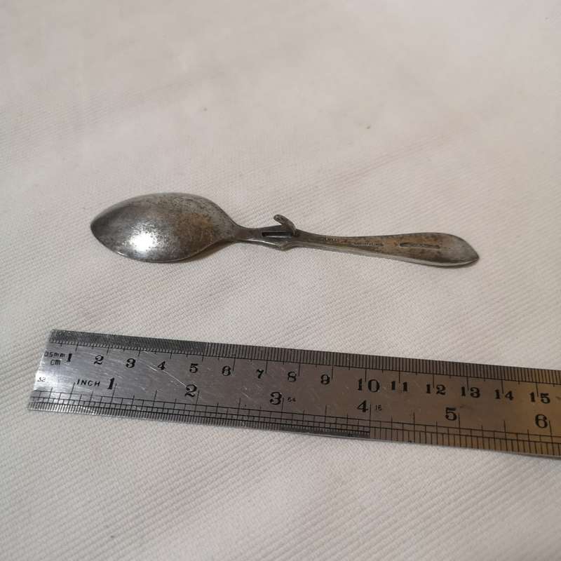 RARE HONEY SPOON ROBERTS & BELK WITH PATENT HOOK 3893-08 SILVER PLATE (UNSURE)