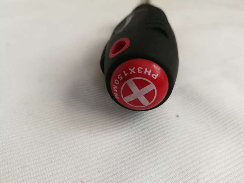 GEDORE Red PH3 x 150mm Heavy duty screwdriver with ergonomic handle.