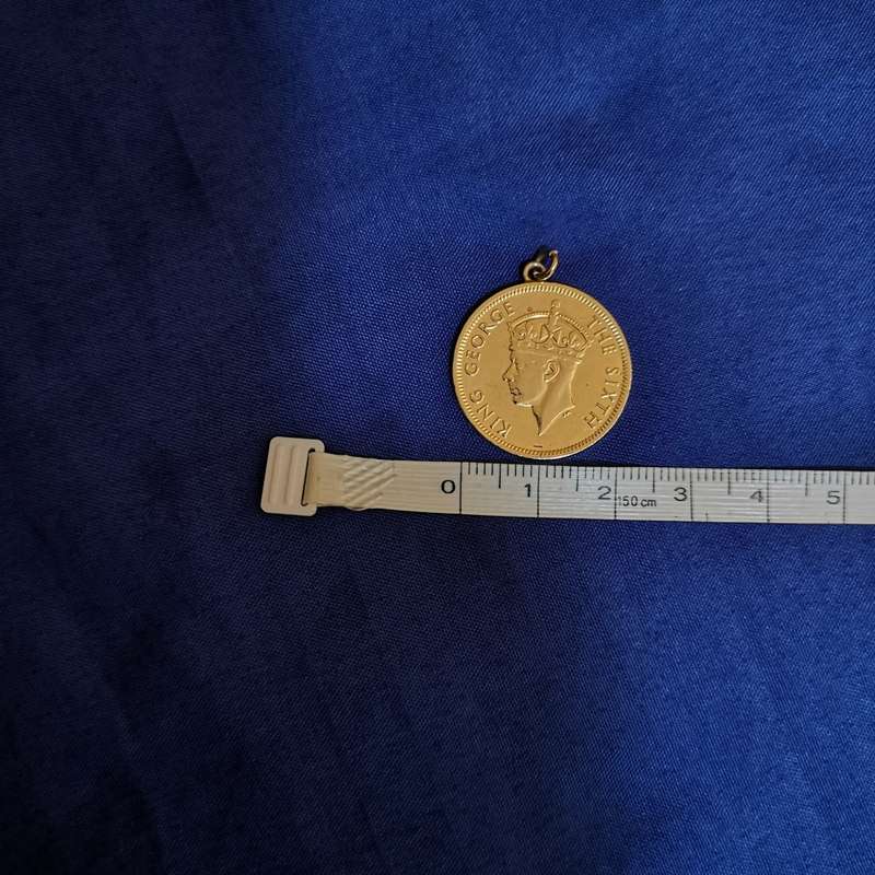 Southern Rhodesia 1 Schilling 1948 coin pendant. King George The Sixth