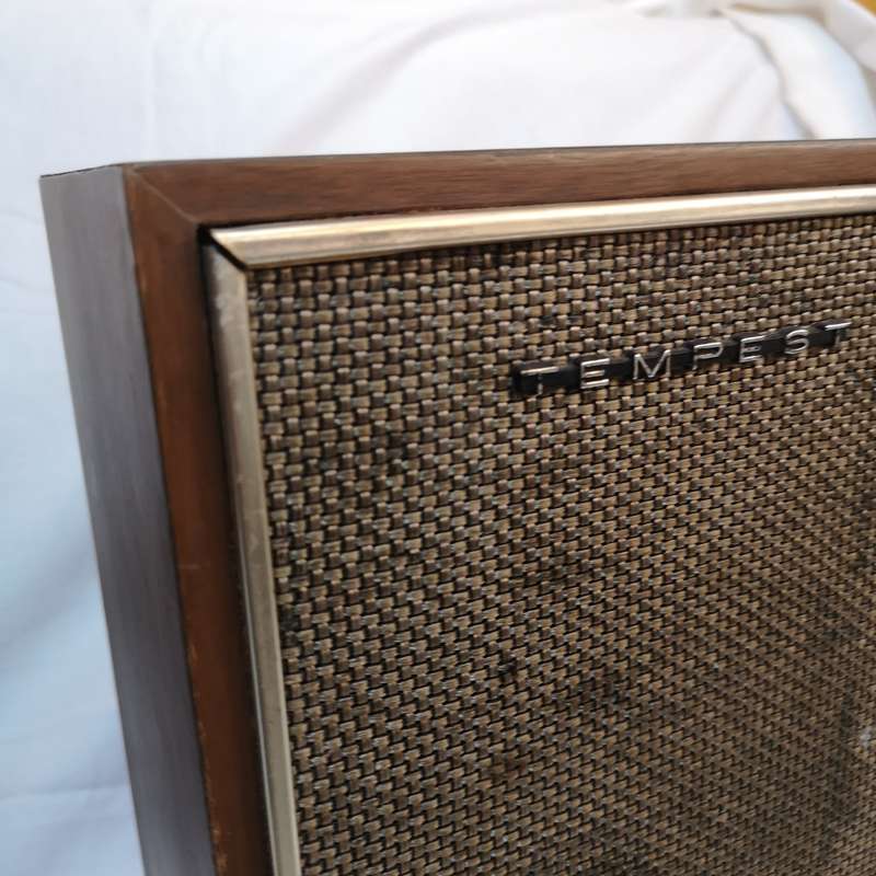 Tempest Vintage Speaker set.