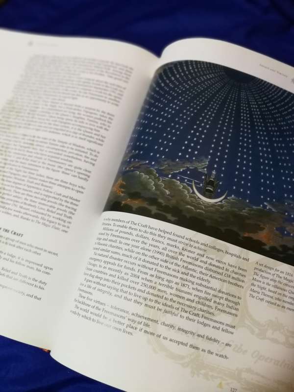 The Freemasons: The Illustrated Book of an Ancient Brotherhood. Hardcover