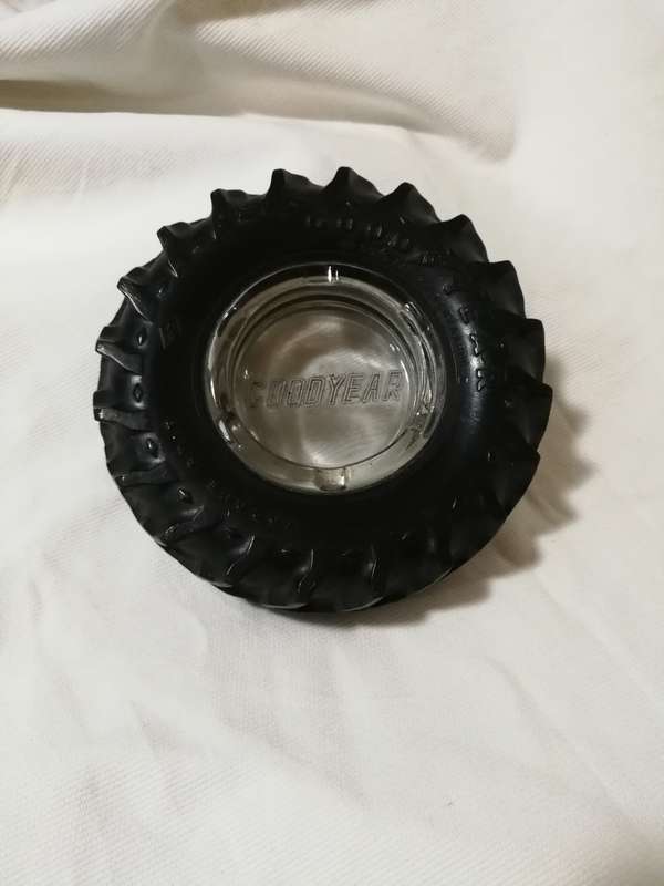 GOOD YEAR TRACTOR TIRE ASH TRAY- Excellent Condition