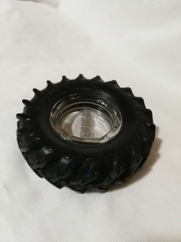 GOOD YEAR TRACTOR TIRE ASH TRAY- Excellent Condition