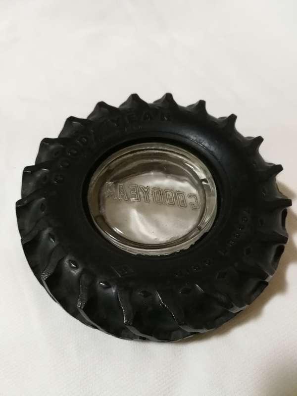 GOOD YEAR TRACTOR TIRE ASH TRAY- Excellent Condition