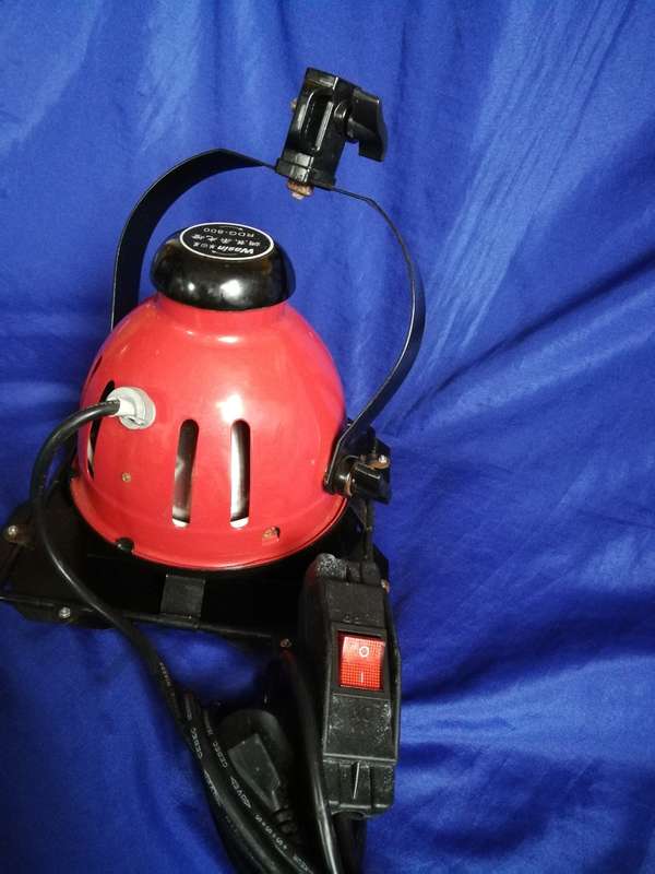 Red Head Video Light with Dimmer. Unused