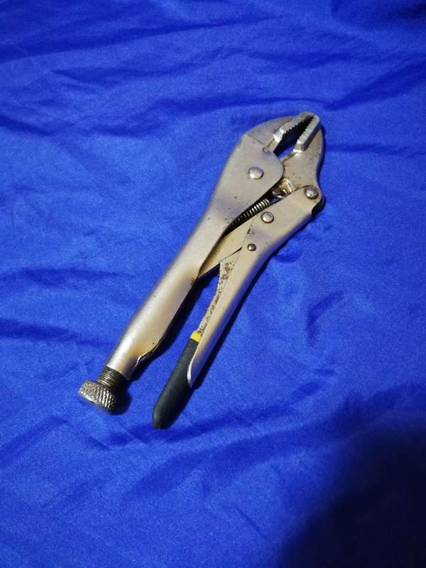 Stanley 84-371 CrV Locking Straight Plier (250mm)