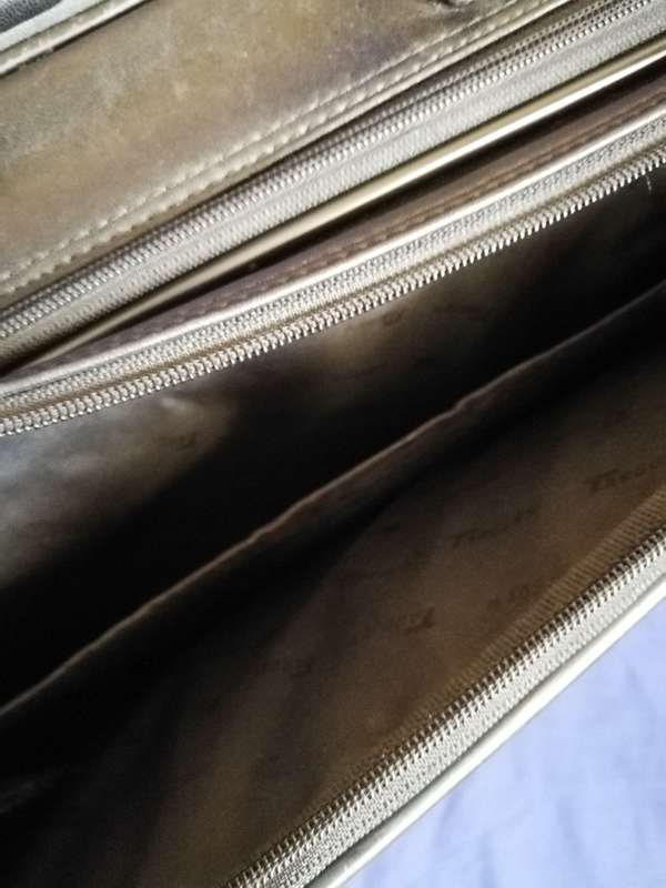 Targus Professional Black Leather Laptop Bag- Brief Case combo OCU2 Dual laptop Compartment
