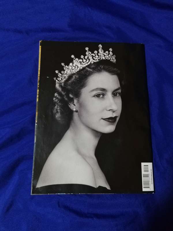 Hello Magazine Queen Elizabeth 11 Special Edition Remembering the Queen