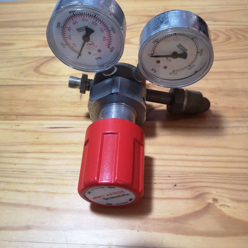 Afrox Scientific gas regulator- Scientific regulators are suitable up to purity 5.0 (99.99%)