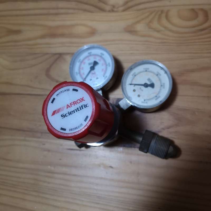 Afrox Scientific gas regulator- Scientific regulators are suitable up to purity 5.0 (99.99%)