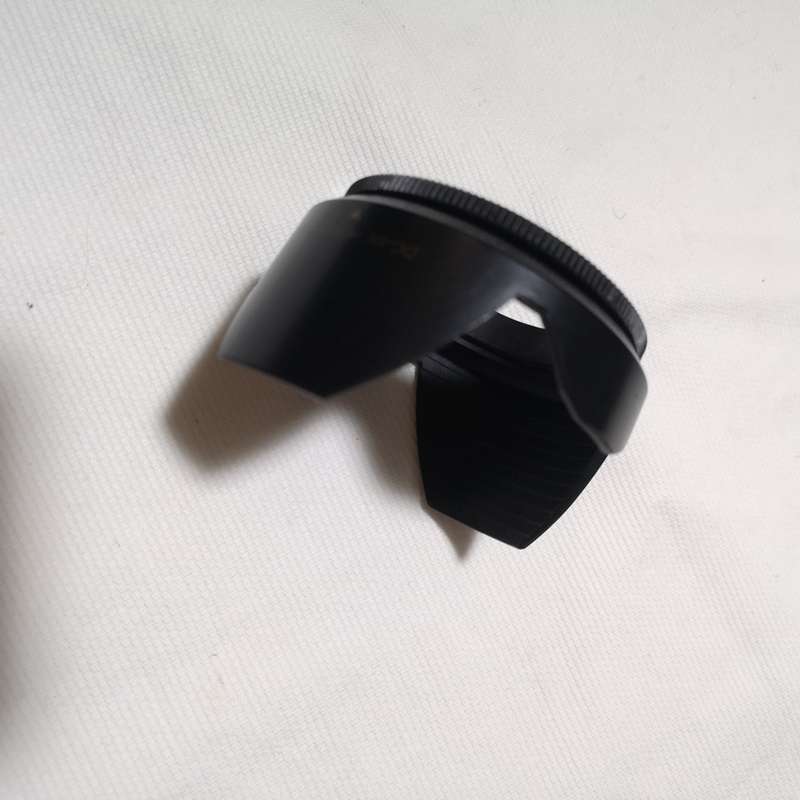Lens Hood- Petal 52mm  (Generic)