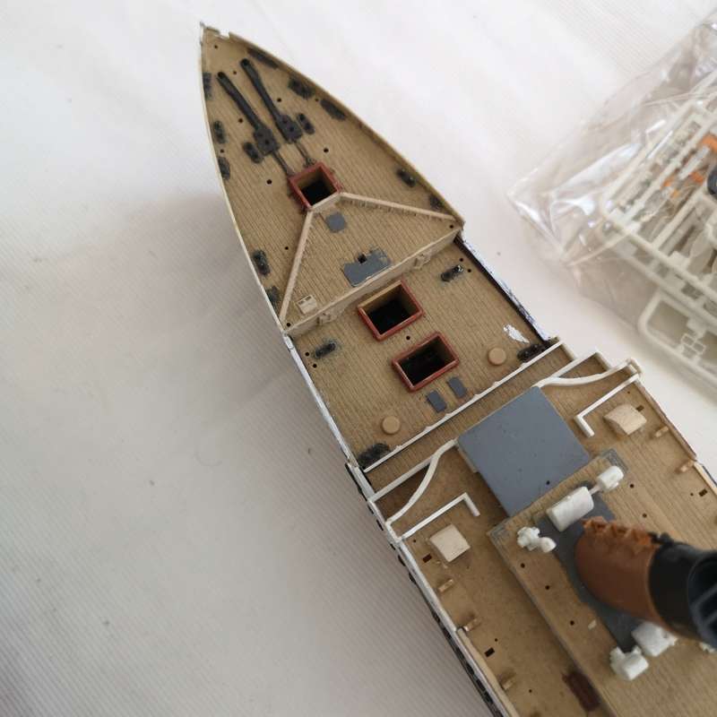 Titanic Model- Academy r.m.s. titantic 1/400 scale plastic model kit