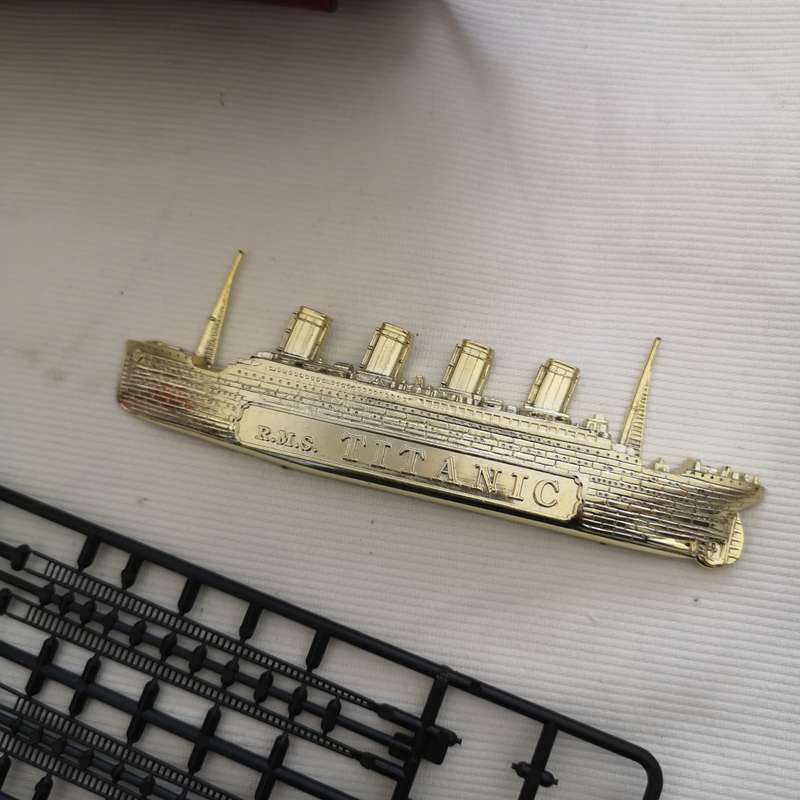 Titanic Model- Academy r.m.s. titantic 1/400 scale plastic model kit