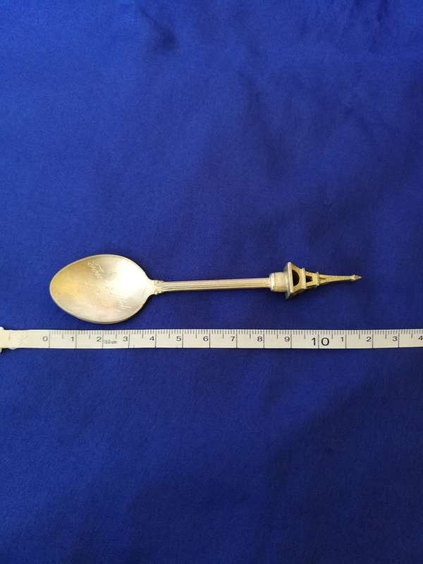 EIFFEL Tower PARIS FRANCE Souvenir Collector Spoon Vintage Collectible. Rare Find