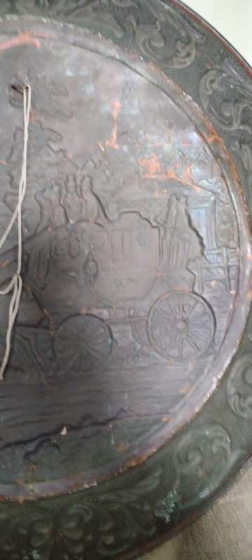 VINTAGE HAND MADE LARGE ORNATE  COPPER WALL DECOR PLATE - Wagon scene