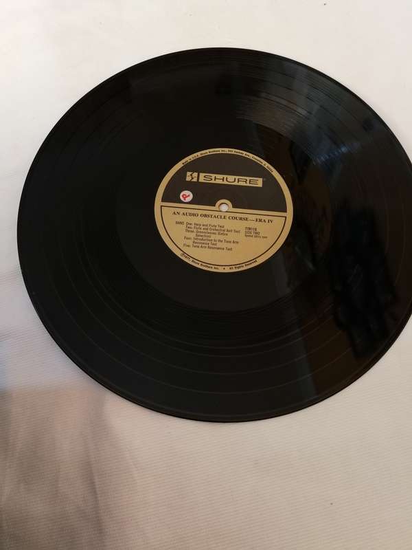 SHURE LP AUDIO TRACKABILITY TEST. ERA IV - AN AUDIO OBSTACLE COURSE - 1977 SHURE