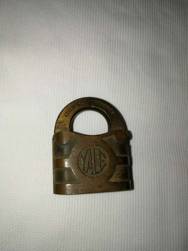 Vintage YALE & TOWNE MFG CO padlock - Made in Germany- no key.