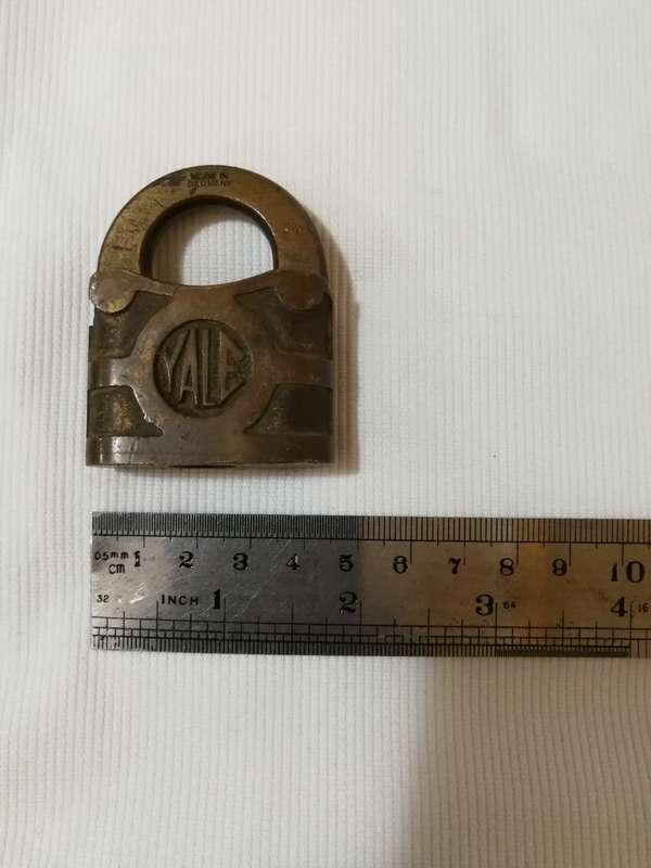 Vintage YALE & TOWNE MFG CO padlock - Made in Germany- no key.