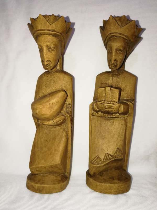 Vintage stunning wood carved figurines (6)- Origin unknown