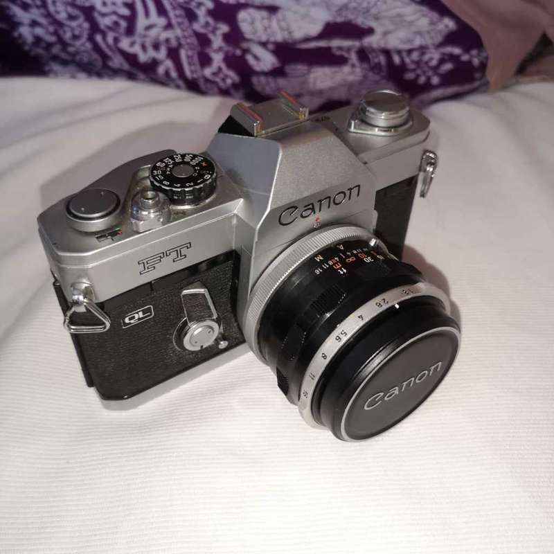 Canon FT QL 35mm Film SLR Camera FL Lens 1.8/50