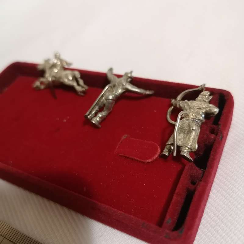 Vintage Chinese Silver pin badges- set of 3